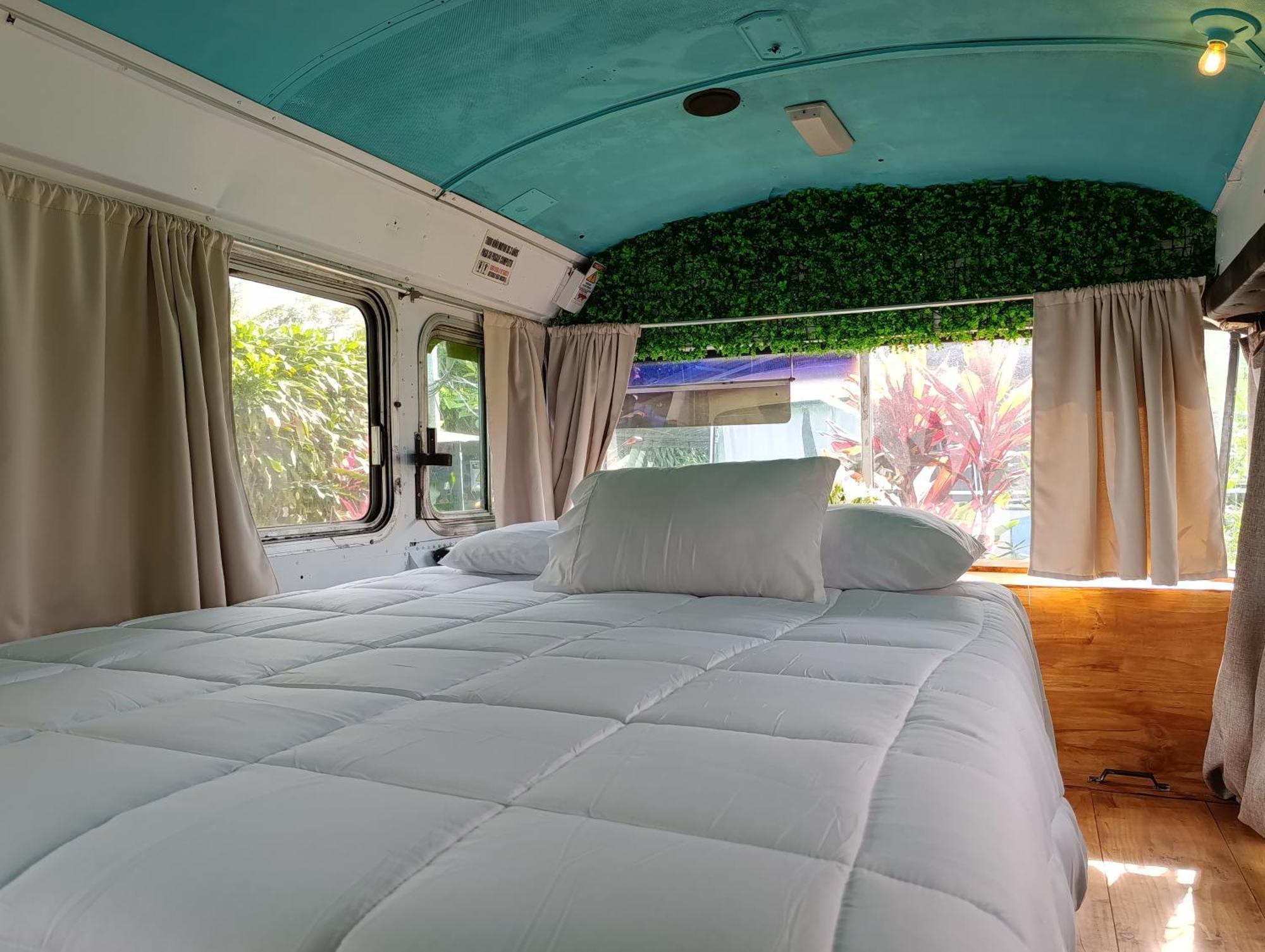 Campsite Dreamcatcher House Bus Experience 2